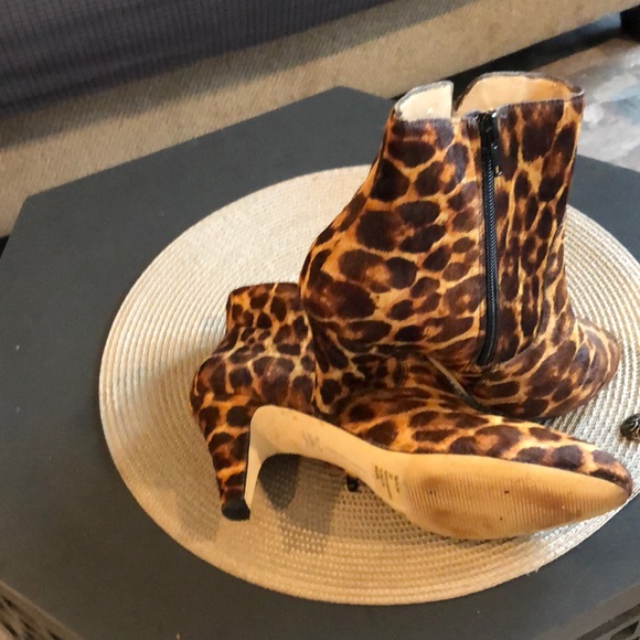 INC calf Booties 8M , worn once excellent condition, 3 inch heel, - Picture 2 of 6